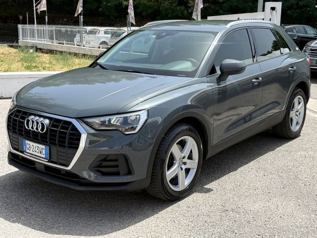 Image of Audi Q3