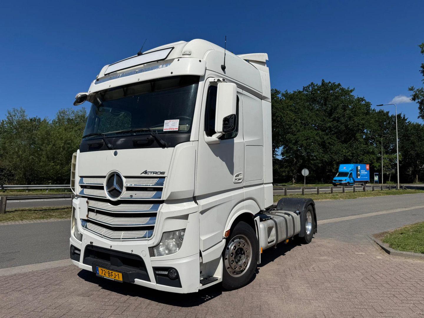 Mercedes-Benz Actros 1945