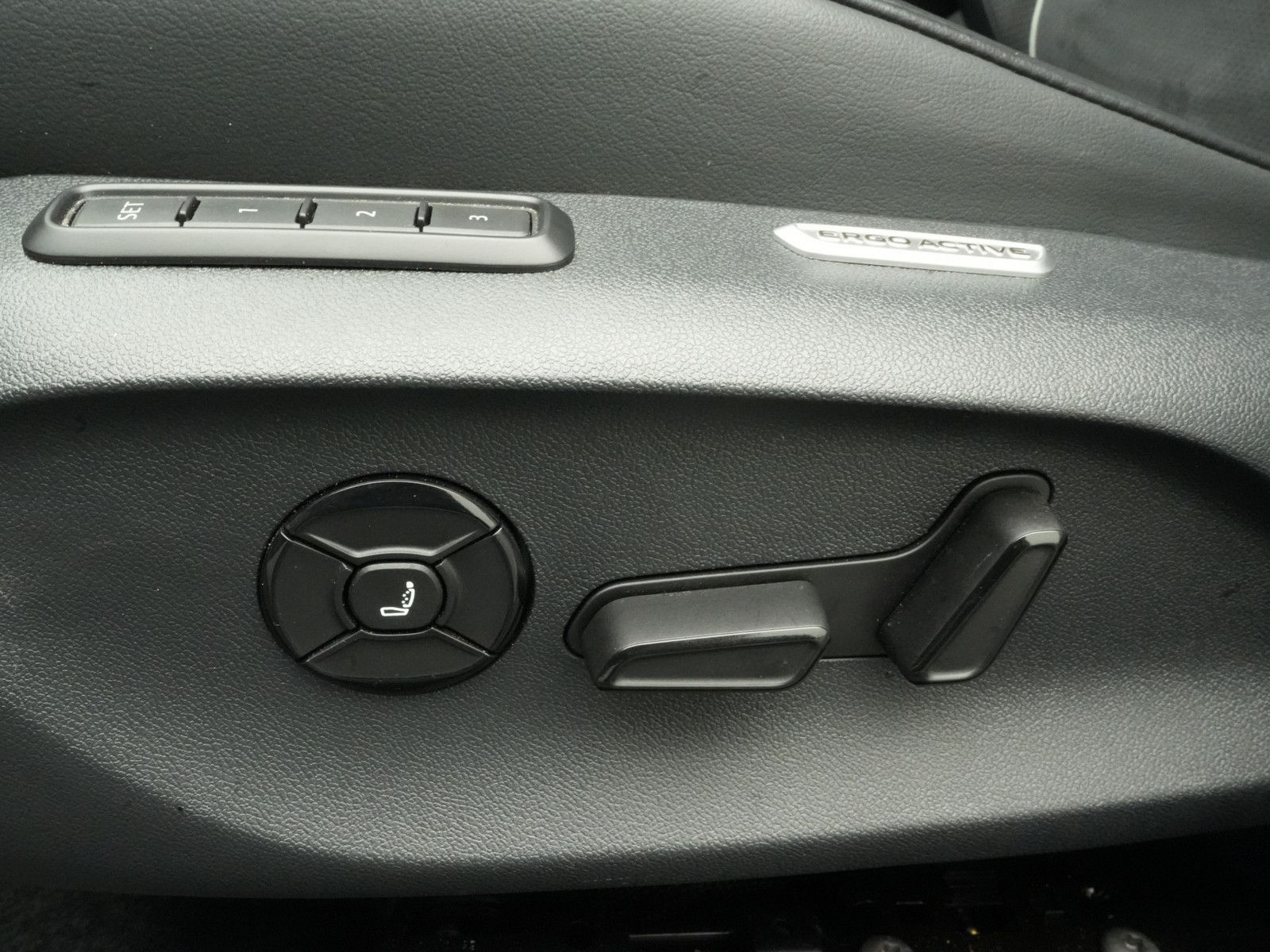 Volkswagen Passat - Bild 22