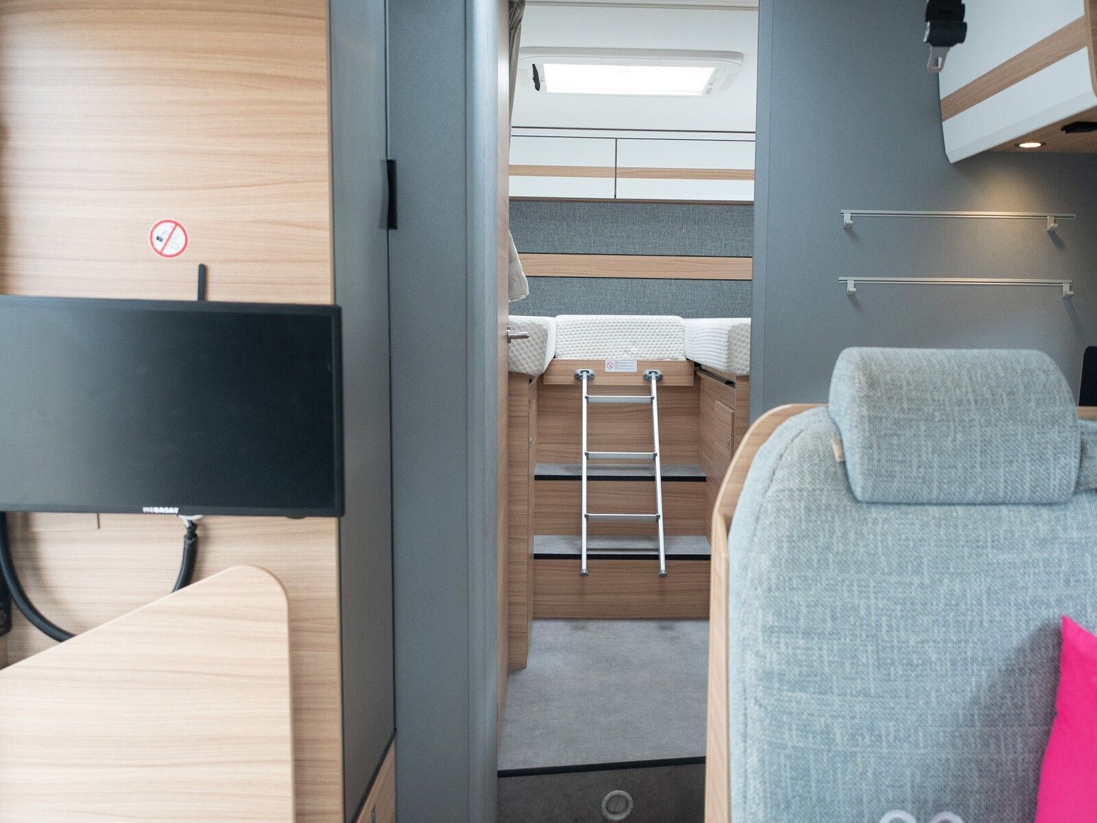 Fahrzeugabbildung Dethleffs Just 90 T 7052 EB Navi*RFK*SAT/TV*Markise*Pakete