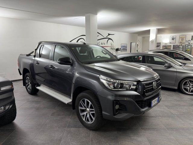 Toyota Hilux 2.4 D-4D A/T 4WD 4 porte Double Cab