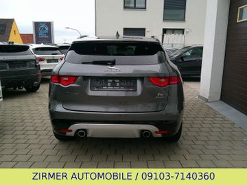 Jaguar F-Pace - 4