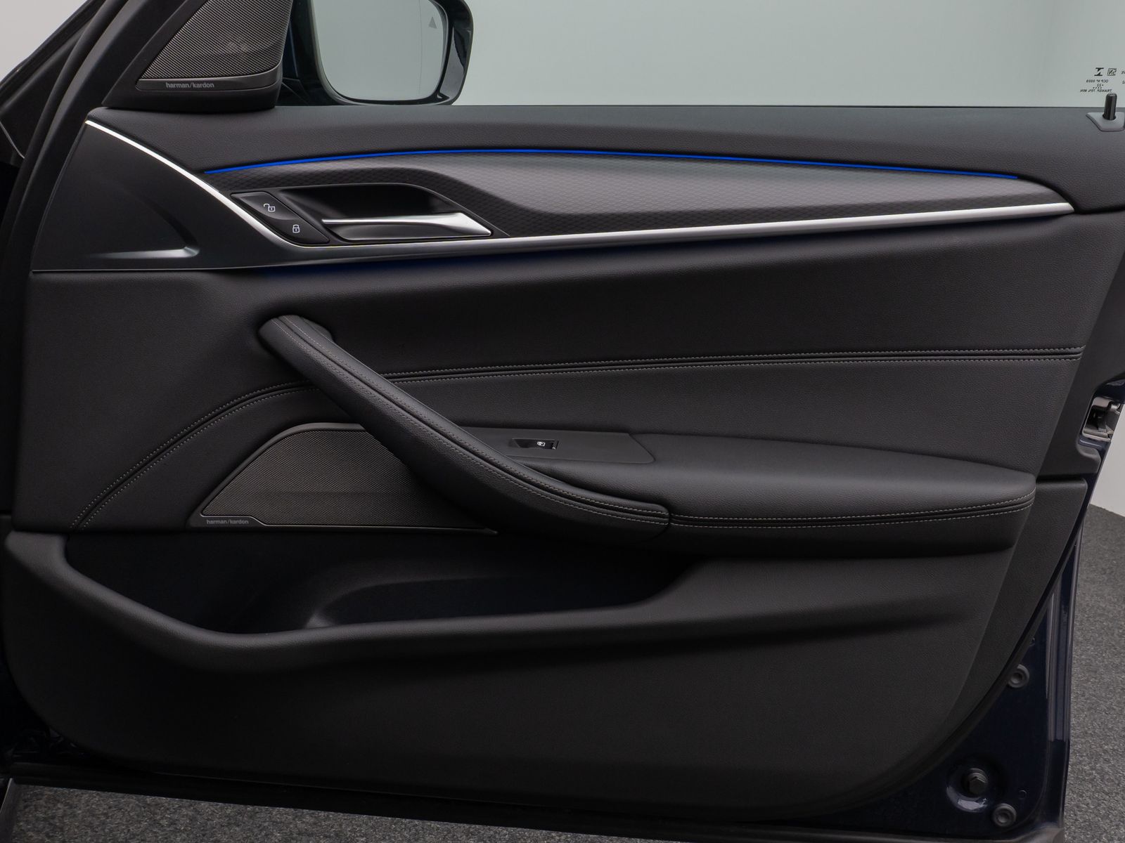 Fahrzeugabbildung BMW 530d xD M Sport Laser HUD DAB H/K ACC AHK Komfor