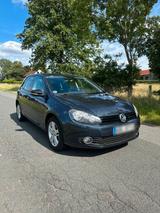 Volkswagen Golf 6 1.2 TSI MATCH Edition - Volkswagen Golf mit Benzin-Antrieb: Kleinwagen, 1.6