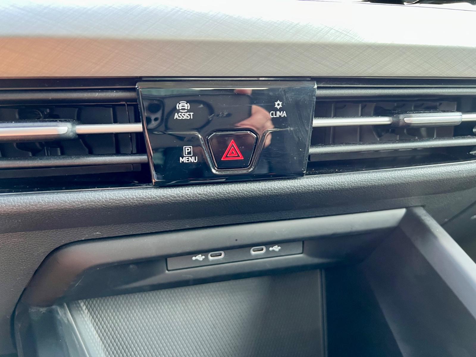 Volkswagen Golf VIII Variant Life AAC SHZ CARPLAY LED, миниатюра 24