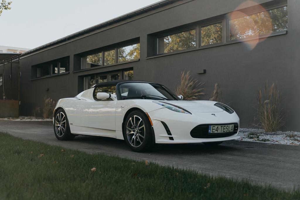 Tesla Roadster 2.5