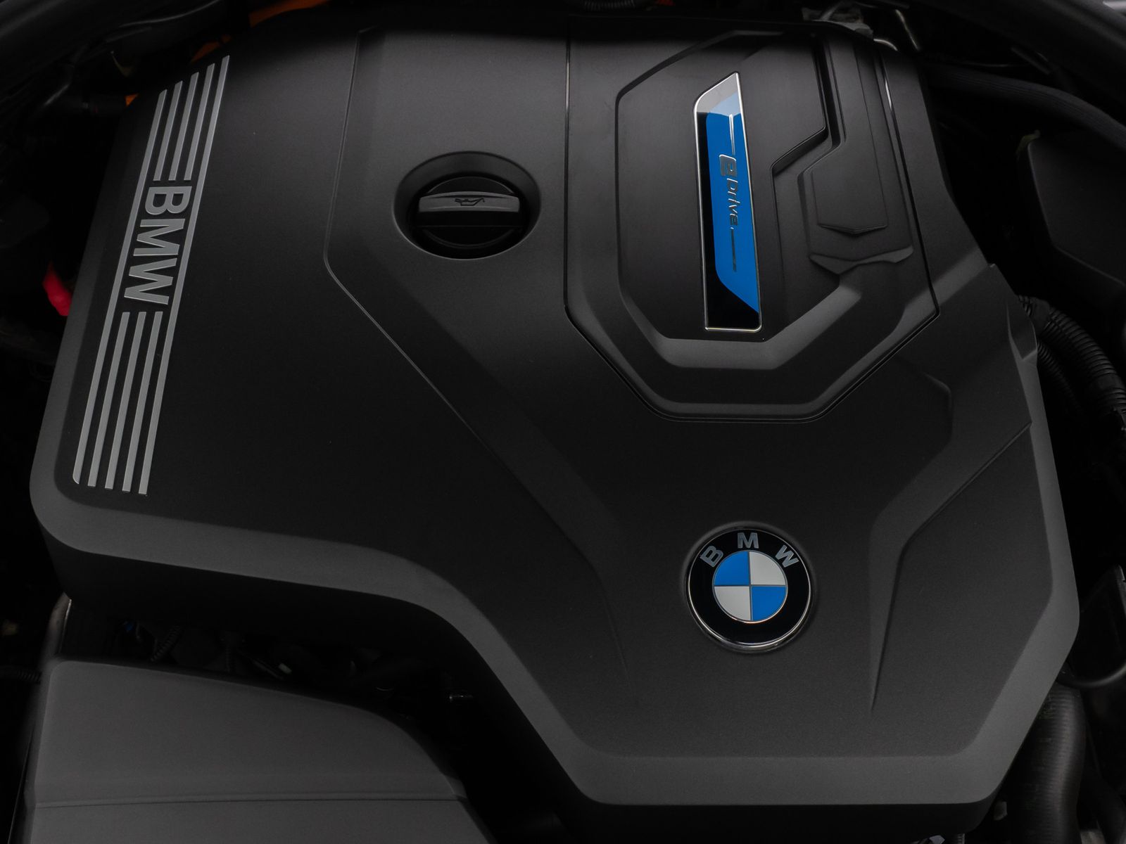 Fahrzeugabbildung BMW 330e M Sport DAB FernlichtAs HiFi Cockpit+19Zoll