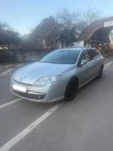 Renault Laguna Kombi 2.0 dCi Automatik - Renault Laguna mit Diesel-Antrieb: Kombi, Automatik