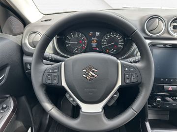 Fotografie 11 des Suzuki Vitara 1.4 Comfort+ Kamera ACC Pano Teilleder