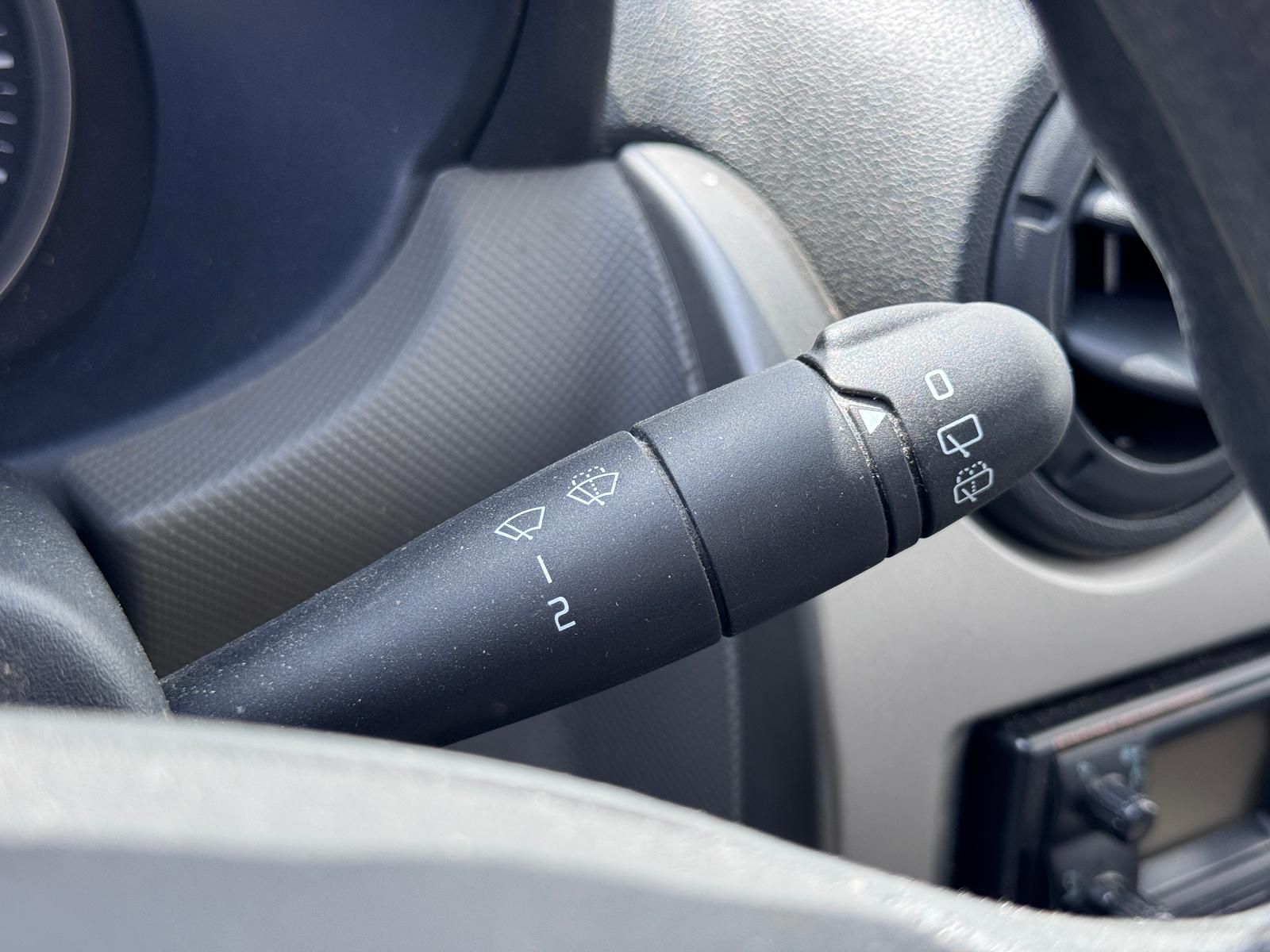 Fahrzeugabbildung Dacia SANDERO 1.4 AMBIANCE/ALLWETTER/SCHECKHEFT/5T