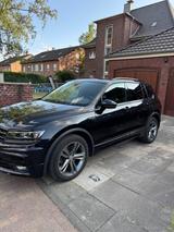 Volkswagen Tiguan 2.0 TSI DSG 4M R Line Standheizung 8 Fach - VW Tiguan Gebrauchtwagen in Duisburg