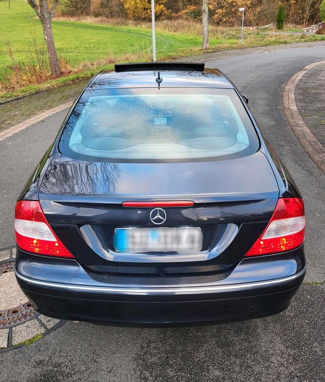 Mercedes-Benz CLK 320