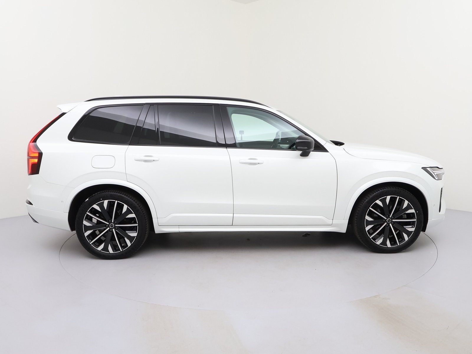 Volvo XC90 T8 Ultra Dark Plug-In Hybrid AWD MATRIX-LED foto 4
