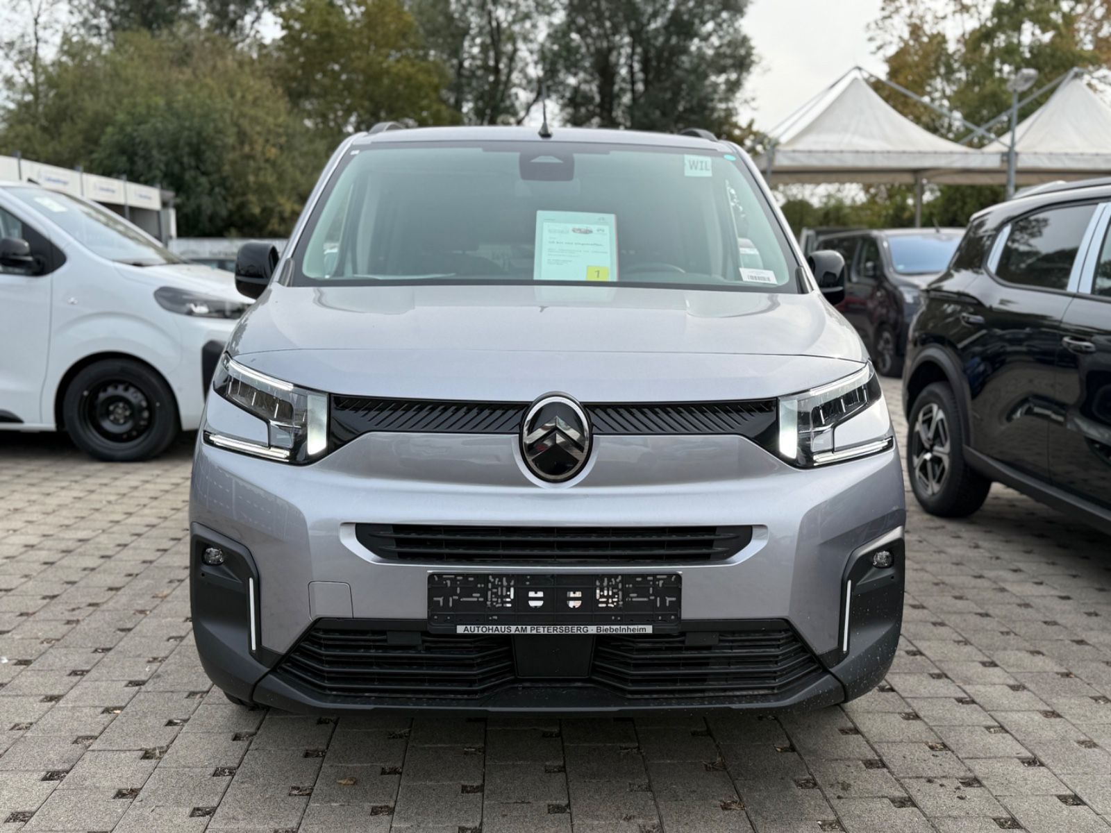 Citroën Berlingo 1.2 Benzin 110 PLUS M *SHZ* imagem 2