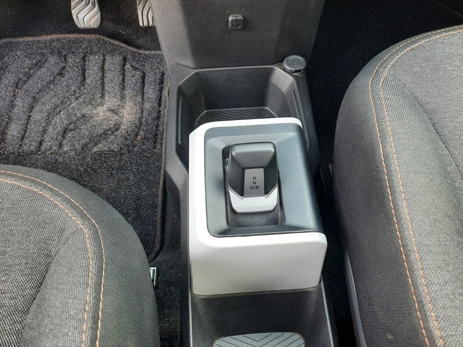 Dacia Spring - Bild 15