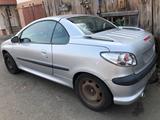 Peugeot 206 cc 2l 136 PS AHK - Peugeot 206 Cabrio Ps mit Benzin-Antrieb