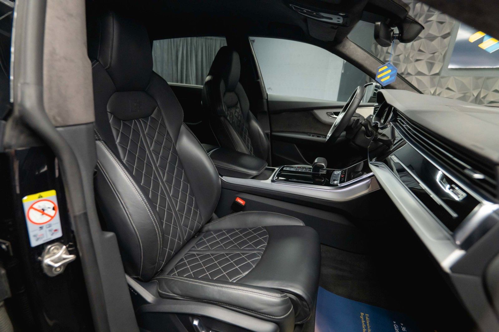 Fahrzeugabbildung Audi Q8 50 TDI quattro S-Line Black Design*ACC*22Zoll