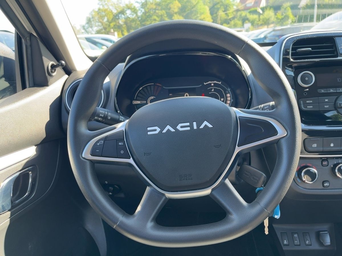 Fahrzeugabbildung Dacia Spring Essential ELECTRIC 45 incl. Schukolkabel - mit KI generiert/bearbeitet
