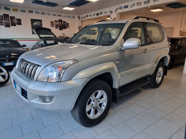 Toyota Land Cruiser 3.0 D-4D 125J MANUALE