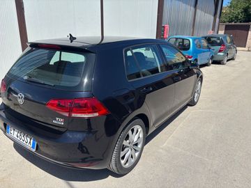 Volkswagen Golf - 4