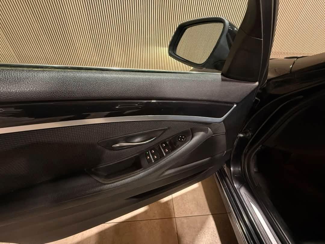 BMW 520 2014 — photo 8