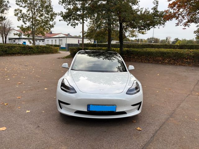 Tesla Model 3 SR+ top 43.500 km mit Garantie + Wallbox