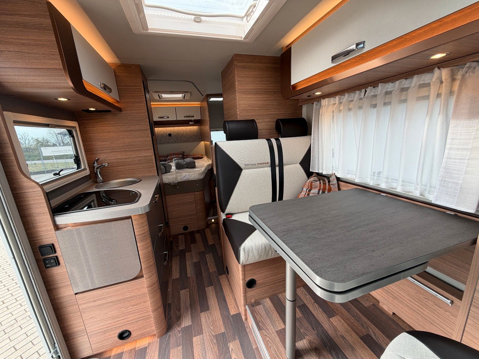 Fahrzeugabbildung Weinsberg CaraCompact EDITION PEPPER 600 MF