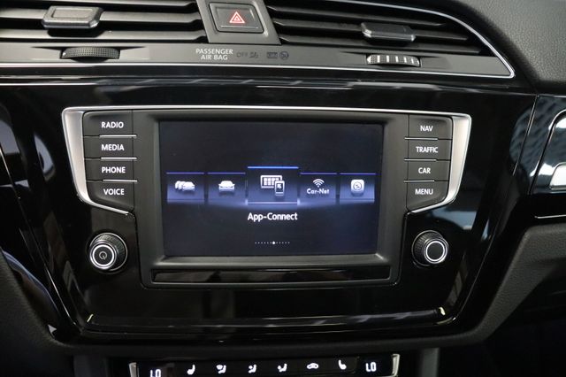 Fahrzeugabbildung Volkswagen Touran Comfortline BMT/Start-Stopp|PANO|LED|ACC|