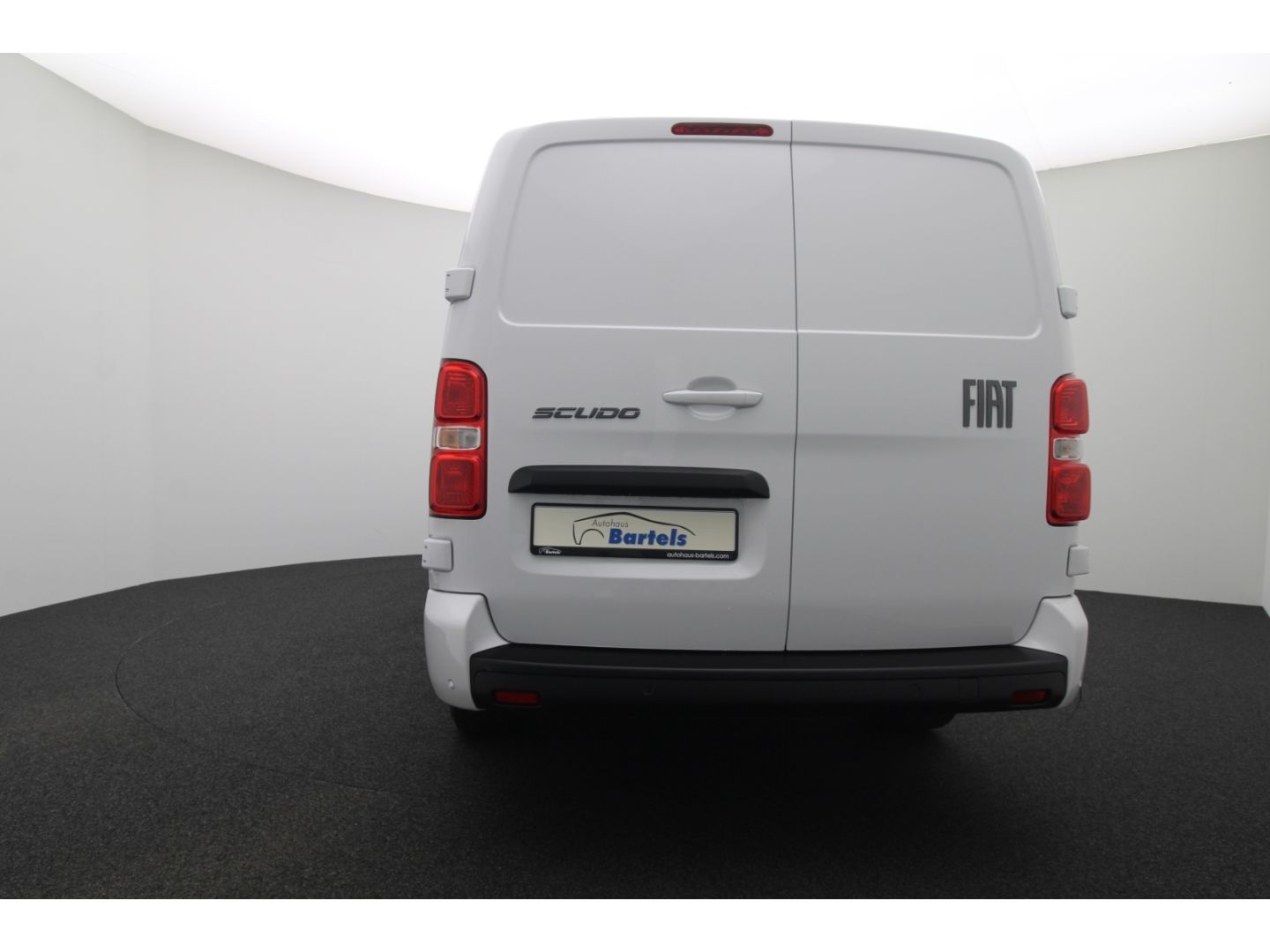 Fahrzeugabbildung Fiat Scudo L3 Flexcab Lang Digi Cockpit Navigation