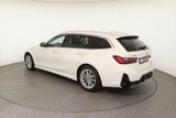 BMW 330i xDr. M Sport ACC|HUD|PAN|PAs+Kam|elSitz|AHK - BMW 330 aus 2023