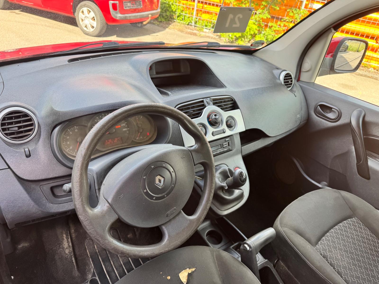 Renault Kangoo 2013 — photo 15