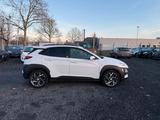 Hyundai KONA ADVANTAGE + HYBRID 2WD/NAVI/KAMERA/TÜV NEU - mit Hybrid-Antrieb: Taxi