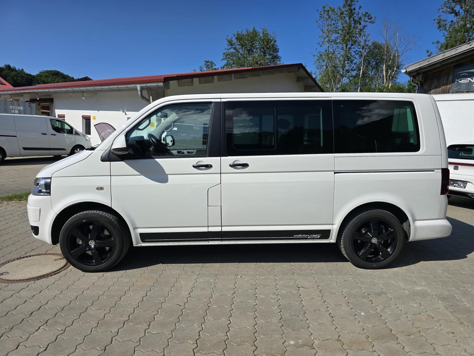 Volkswagen T5 Transporter Bus Multivan Edition 25
