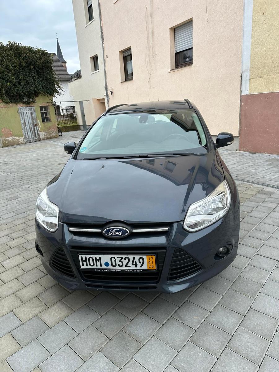 Ford Focus Turnier Sync Edition Tüv und Zahnriemen Ne