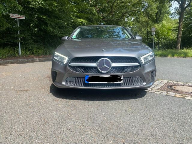 MERCEDES-BENZ Mercedes-Benz W177 A180d