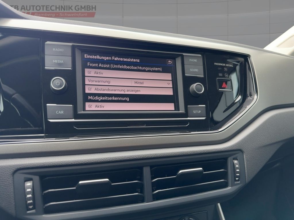 Fahrzeugabbildung Volkswagen Polo Comfortline Sitzheizung Klima Einparkhilf