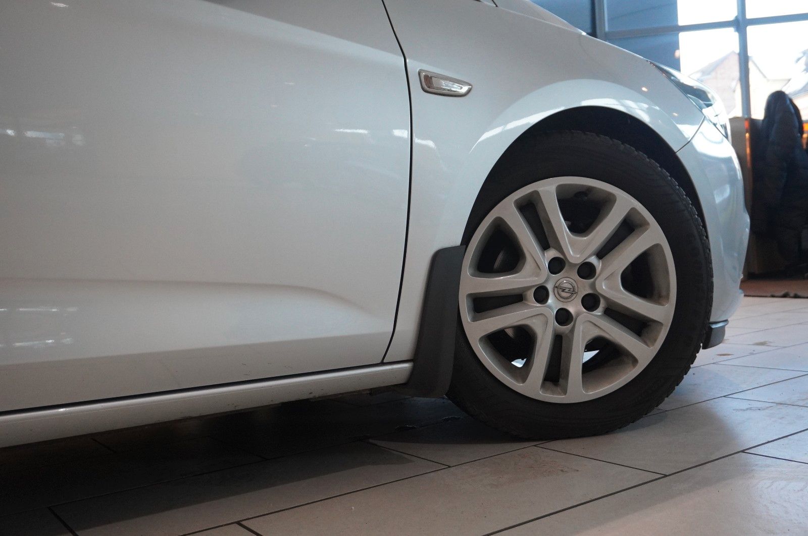 Fahrzeugabbildung Opel Astra K Lim. 1.4T INNOV. NAVI/LED/KAMERA/TEMP.