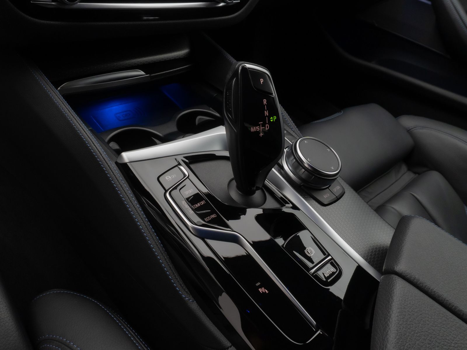 Fahrzeugabbildung BMW M550i xD Kamera Laser HUD DAB H/K 4xKlima Komfor