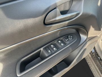 Fiat 600 BUSINESS EDITION MHEV Kam.+LED+Navi+SHZ