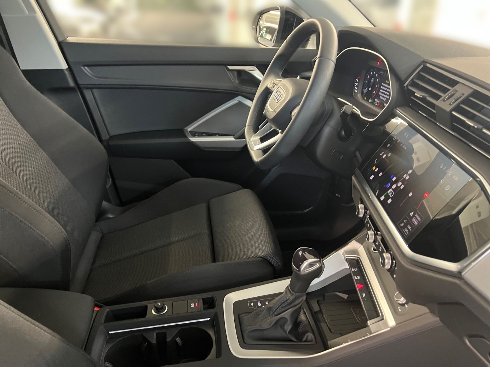 Audi Q3 - Bild 12