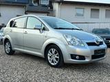 Toyota Corolla Verso 2.2 D-4D Sol 1Hand PDC Klima 6Gang - Toyota Corolla Verso: 1.6