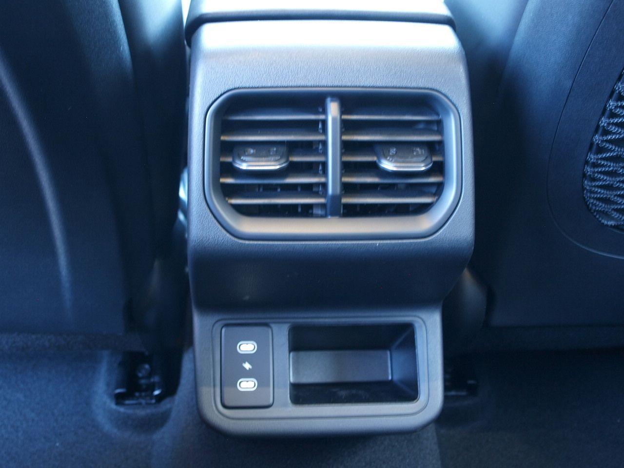 Kia K4 SW 1.6T 110kW LED ACC LEDER TOTWINK 17