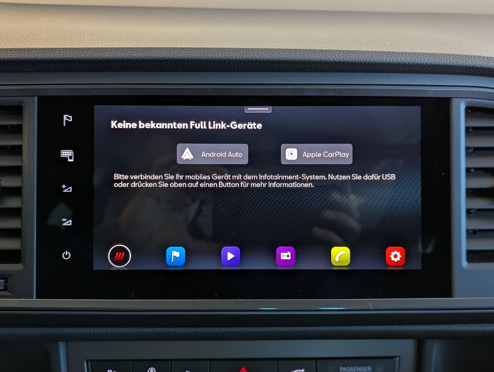 Fahrzeugabbildung CUPRA Ateca 1.5 TSI DSG Pano Memory ACC AHK-Vorb. 19"
