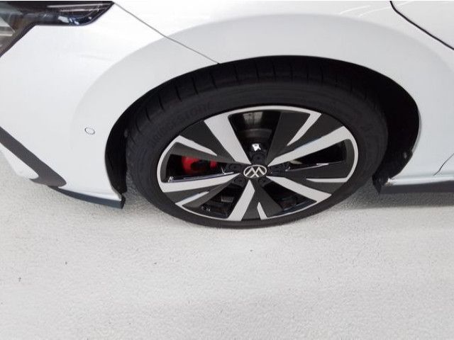 Volkswagen Golf - Bild 9