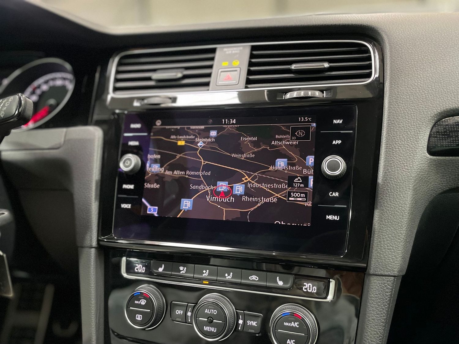 Fahrzeugabbildung Volkswagen Golf 1.5 TSI Sound #ACC#Navi#Carplay#PDC