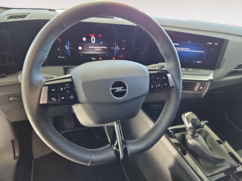 Fahrzeugabbildung Opel Astra 1.2 Turbo GS Navi Sitzheizung Allwetter ..