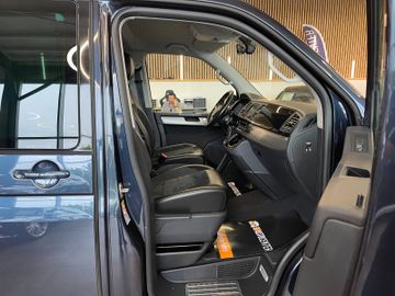 Volkswagen T6 Multivan Generation Six 4Motion * ACC*LED*KAM