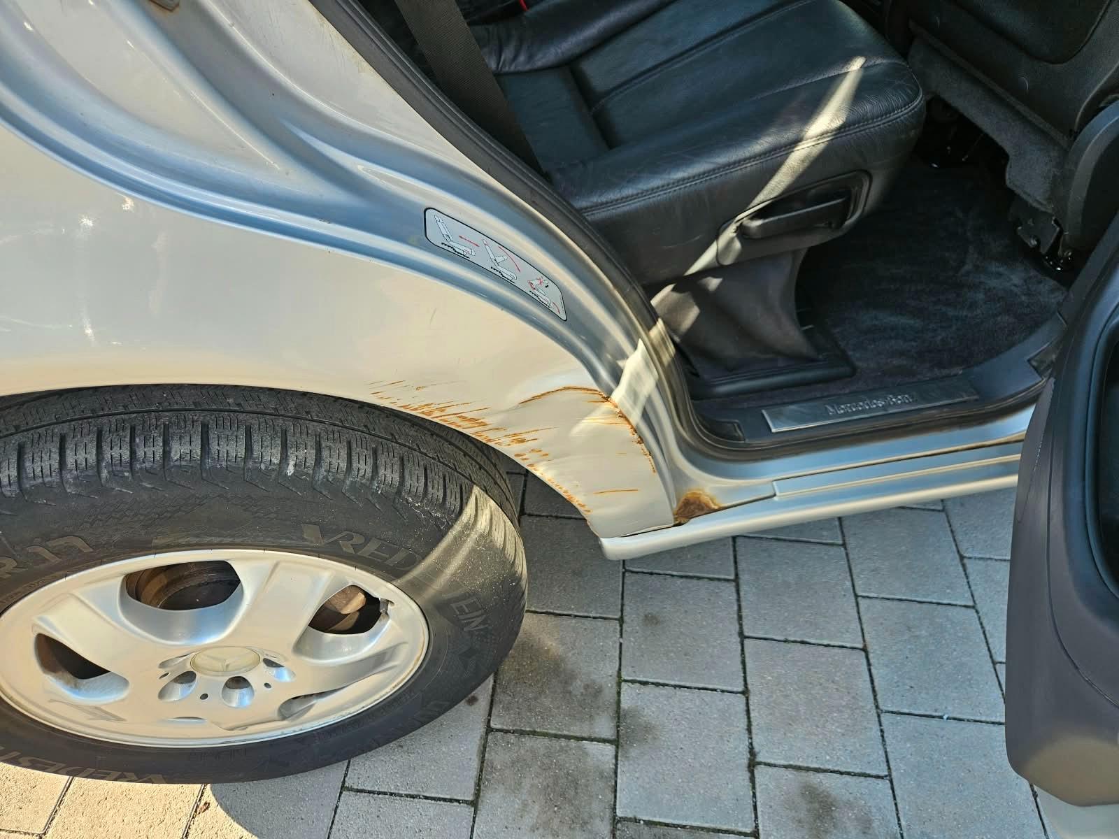 Mercedes-Benz ML270 2004 — photo 27