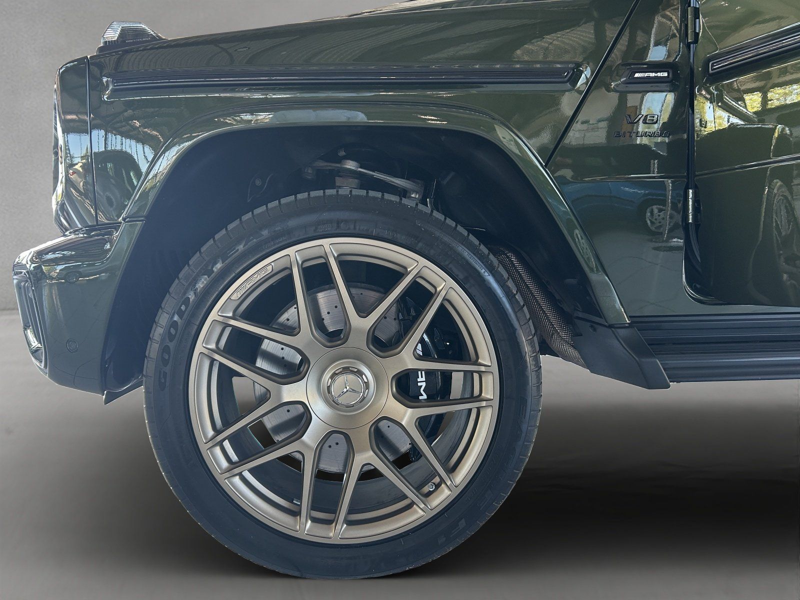 Fahrzeugabbildung Mercedes-Benz G 63 AMG Superior AHK Standhz Perf.Pkt KeyGo GSD