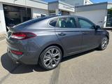 Hyundai i30 Fastback 1,6 CRDi Premium / SD - Hyundai i30: Crdi